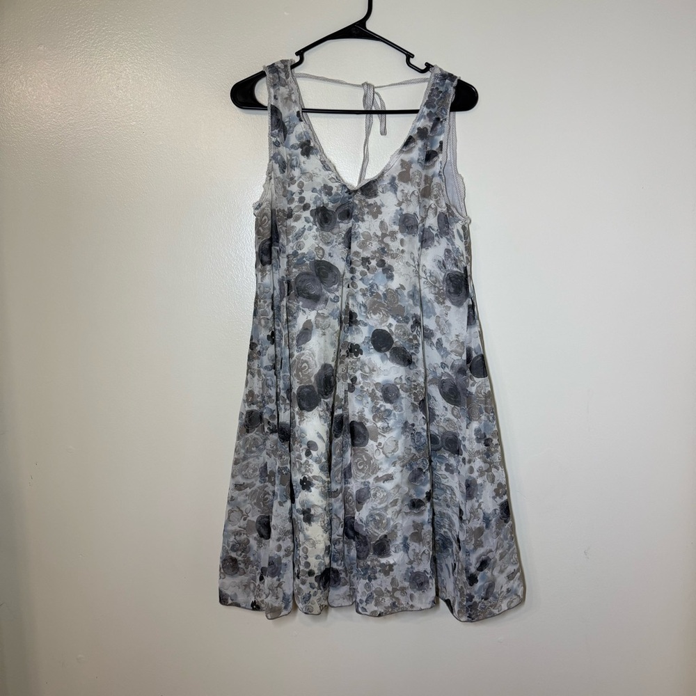 Mystree Women’s Gray‎ and Cream Sleeveless Floral Mini Dress